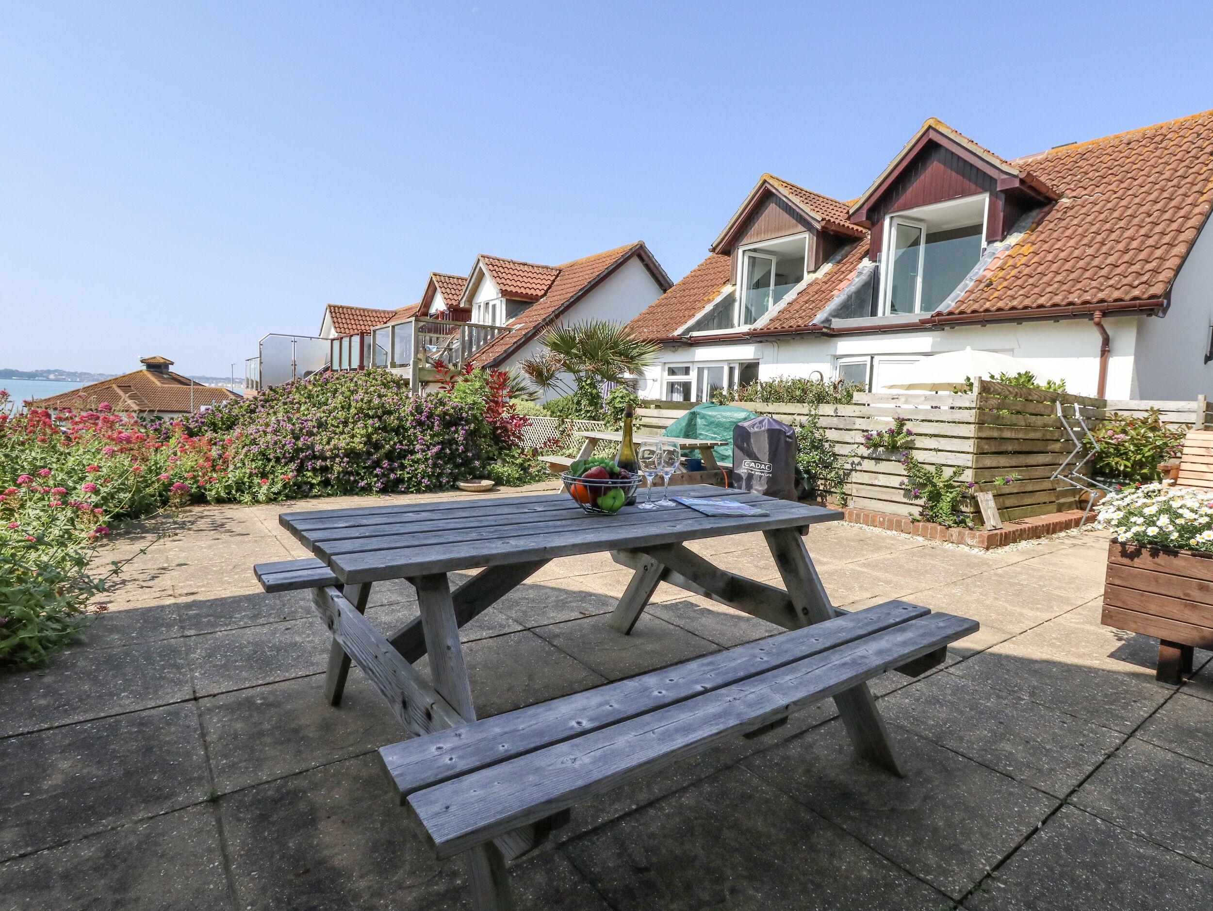 Cottage | Outdoor dining