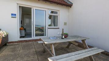 Cottage | Outdoor dining