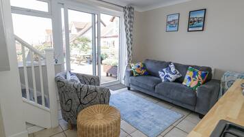 Cottage | Living area