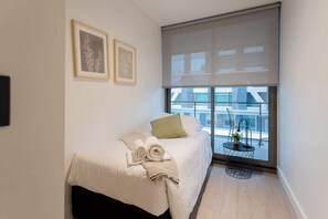 2 bedrooms, iron/ironing board, WiFi, bed sheets