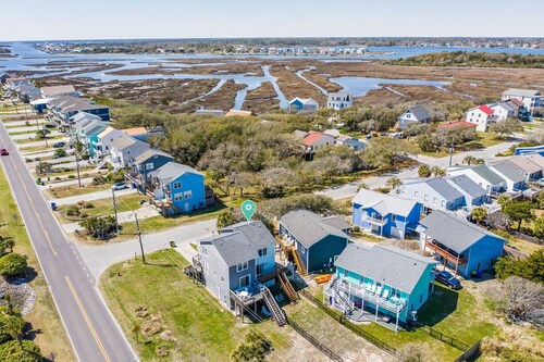 Stunning Second Row Duplex, Easy Beach Access, Pet-friendly