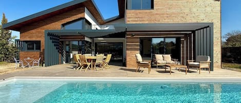 Piscine extérieure