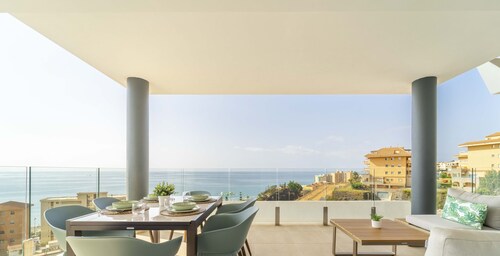 La Vista Mar Azul – Seaview Terrace with Pool | Fuengirola