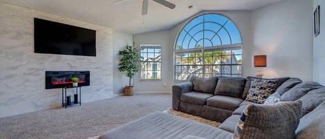 Televisión, oficina