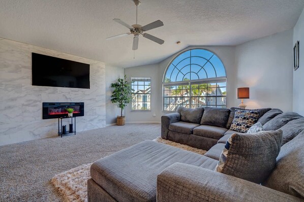 Televisión, oficina