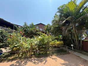 Exterior - The Leisure Cave Arambol Goa (Arambol)
