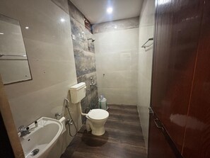 Superior Room | Bathroom