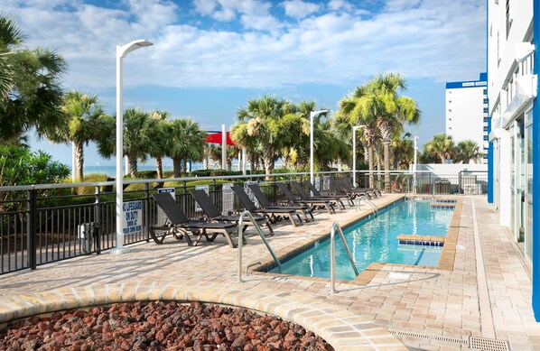 Piscine intérieure, piscine chauffée