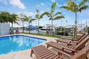 Pool - Sailfish Suites 10 - Waterfront and Pet Friendly (Stuart)