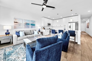 TV - The Grove Juniper 234 - 1 Bedroom - Lazy River - Seascape Resort (Miramar Beach)