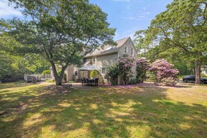 Exterior - 2 Miles to Coast Guard Beach! (Eastham)