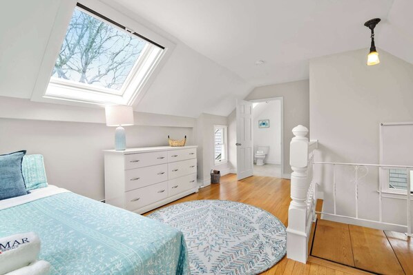 4 soverom, strykejern/-brett, wi-fi og sengetøy