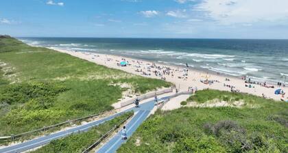 2 Miles to Coast Guard Beach!