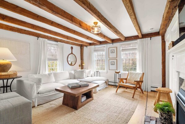 Télévision, espaces bureaux