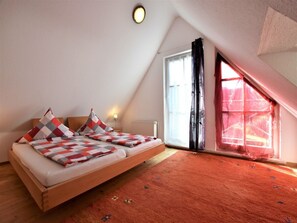 Ferienhaus | 2 Schlafzimmer, individuell eingerichtet