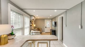 Apartment (1 Bedroom) | Interior