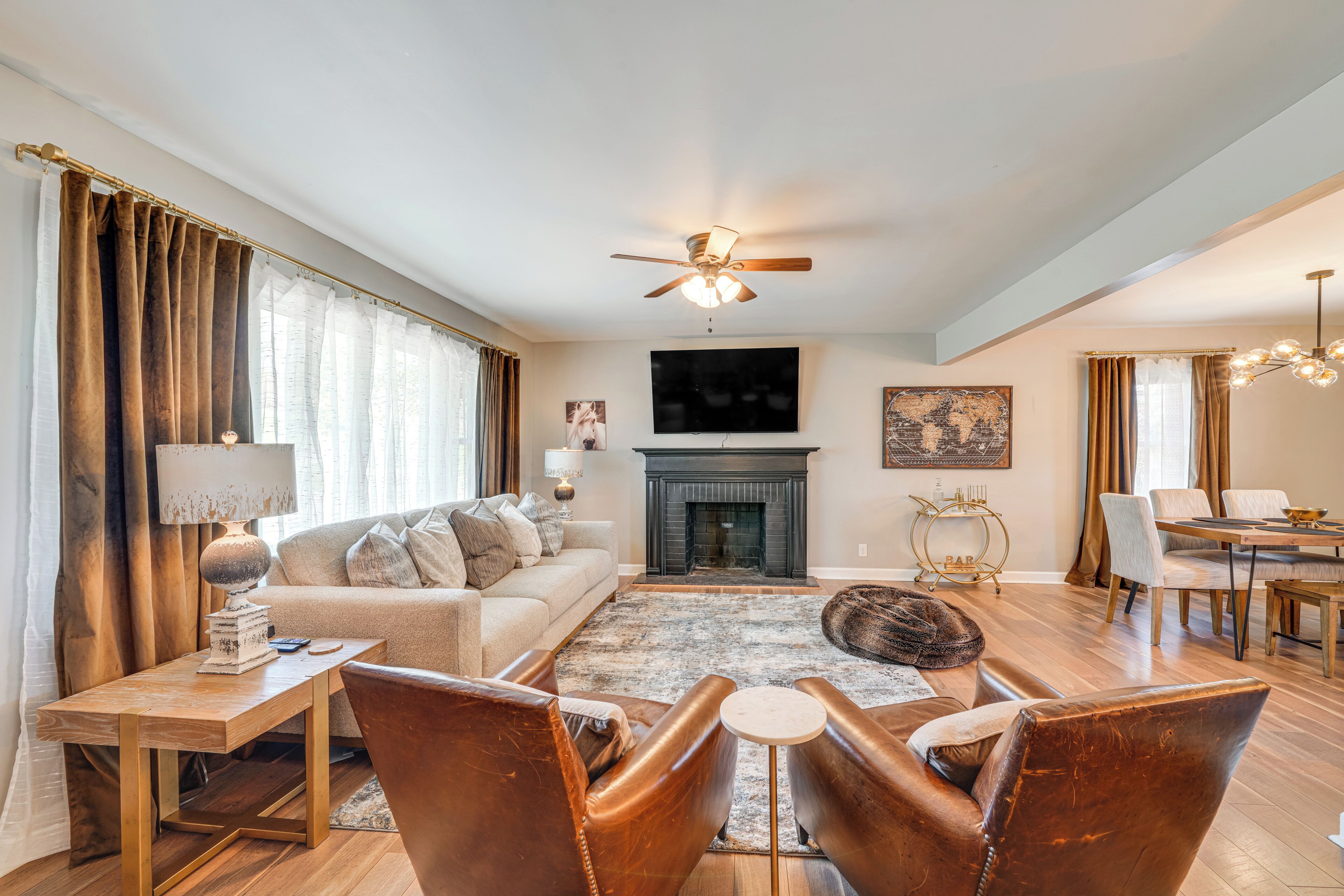 House (4 Bedrooms) | Front of property