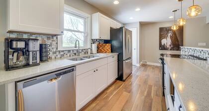 4 Mi to Churchill Downs: Updated Retreat w/ Deck!