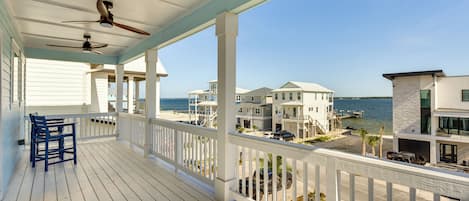 House (6 Bedrooms) | Front of property