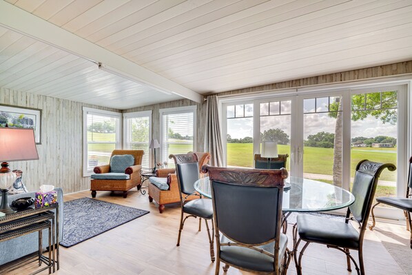 Cottage (2 Bedrooms) | Front of property