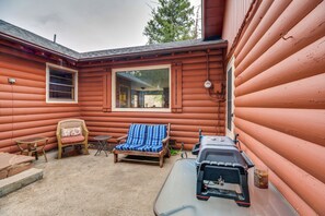 House (1 Bedroom) | Interior - Mountain Retreat at Base of Pikes Peak! (Cascade)
