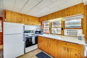 House (1 Bedroom) | Interior