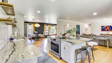 House (2 Bedrooms) | Front of property