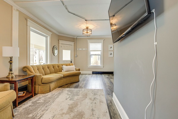 House (3 Bedrooms) | Interior