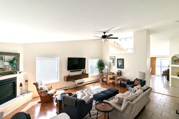 65” Smart TV with Sound Bar
Gas Fireplace