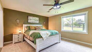 House (3 Bedrooms) | Interior