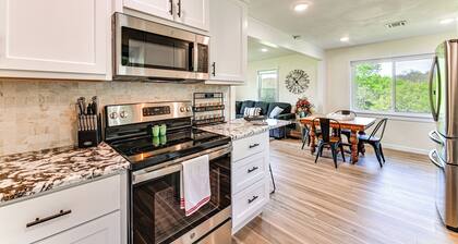 5 Mi to Lake Texoma: Wooded Retreat on 3 Acres!