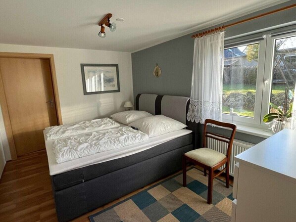 House | 2 bedrooms, individually furnished