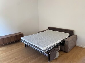 Interior - Gîte overlooking Peyrepertuse with garden (Rouffiac-des-Corbières)