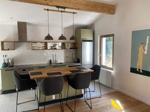 Private kitchen - Gîte overlooking Peyrepertuse with garden (Rouffiac-des-Corbières)