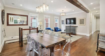 Boston Escape | Near T