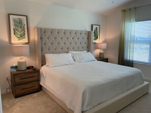 2 室のベッドルーム、アイロン / アイロン台、WiFi (無料)、ベッドシーツ