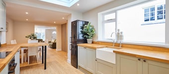 Host & Stay | Ginger Bread Cottage