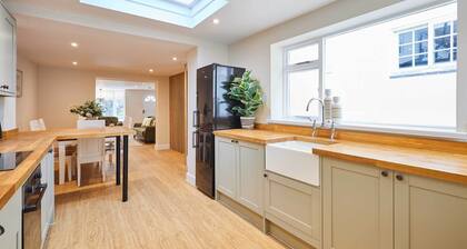 Host & Stay | Ginger Bread Cottage