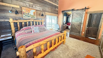 3 soverom, strykejern/-brett, wi-fi og sengetøy