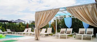 Aquamare Studio Pool and Seaview Gem