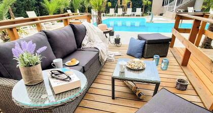 Aquamare Studios - Seaview Suite & Pool Escape