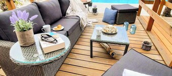 Aquamare Studios - Seaview Suite & Pool Oasis
