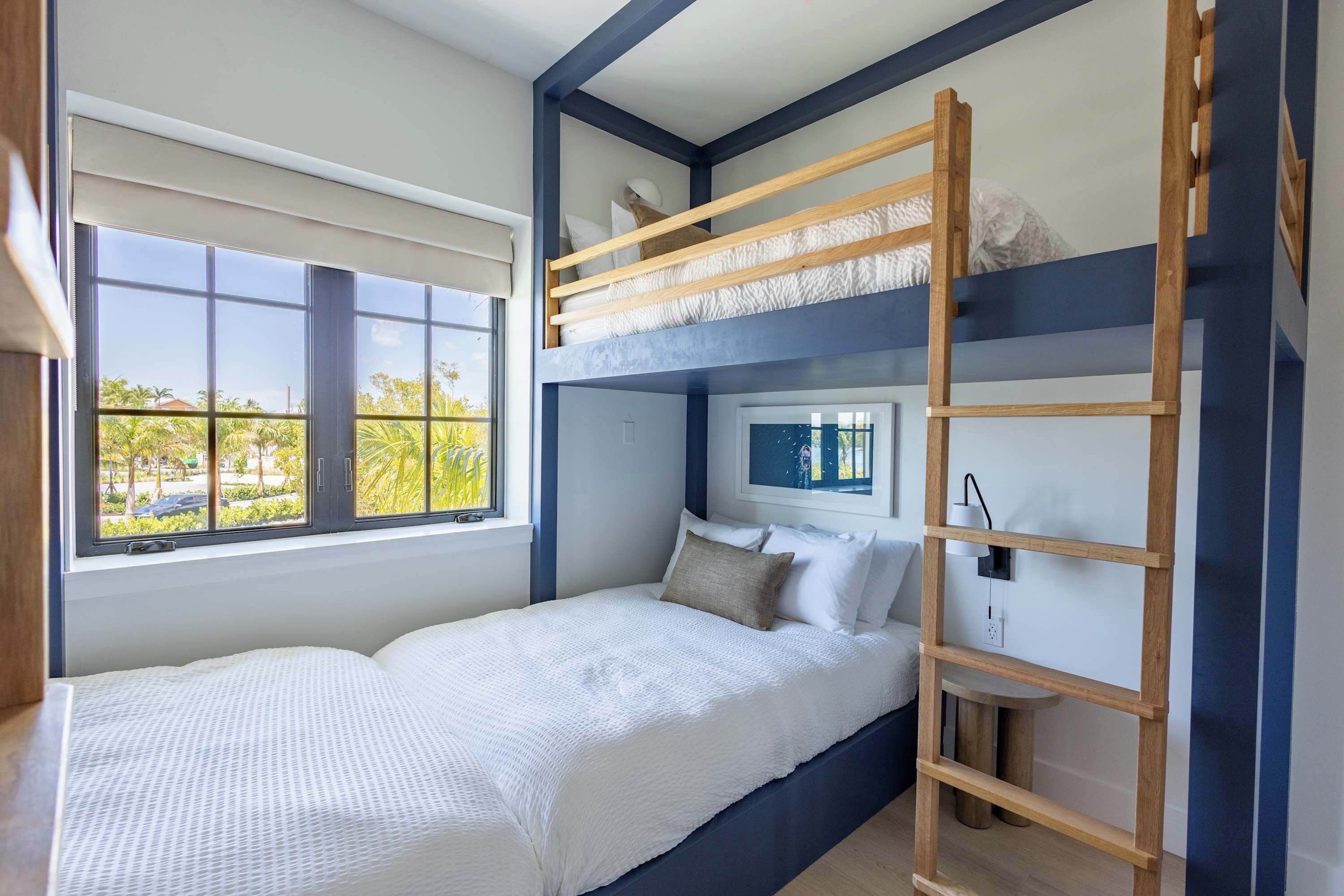 8 chambres, fer et planche à repasser, Wi-Fi, draps fournis