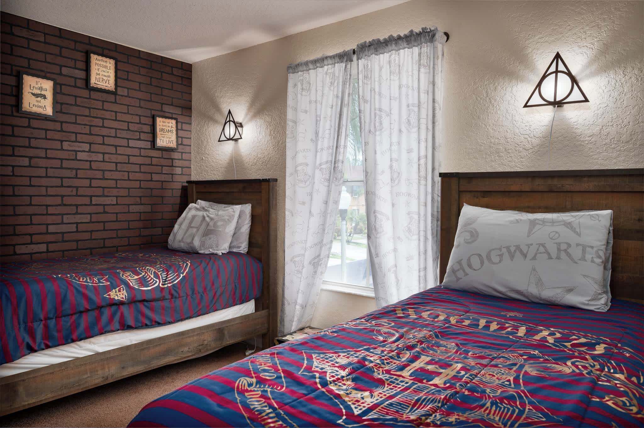 4 chambres, fer et planche à repasser, Wi-Fi, draps fournis