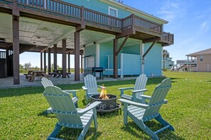 Terrace/patio - Sunset Bliss 4 Bedroom Home (Port Bolivar)