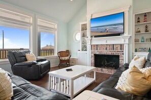 House, 4 Bedrooms | Living area