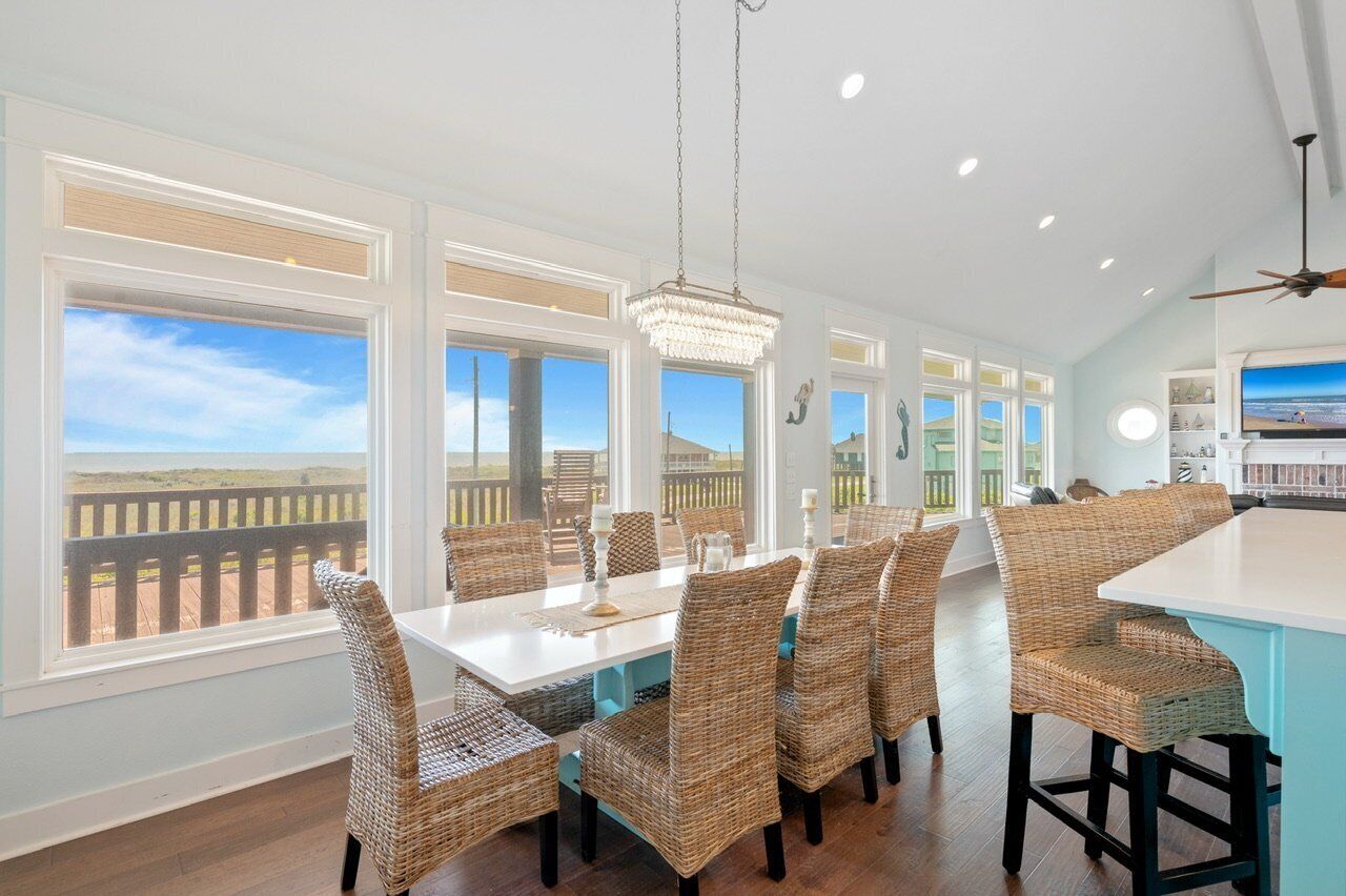 House, 4 Bedrooms | Dining