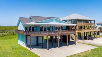 House, 4 Bedrooms | Exterior