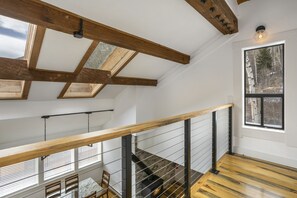 Condo, 4 phòng ngủ | Nội thất