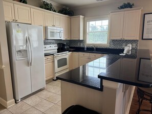 콘도, 침실 3개 | 전용 주방 | 냉장고, 오븐, 커피/티 메이커, 토스터